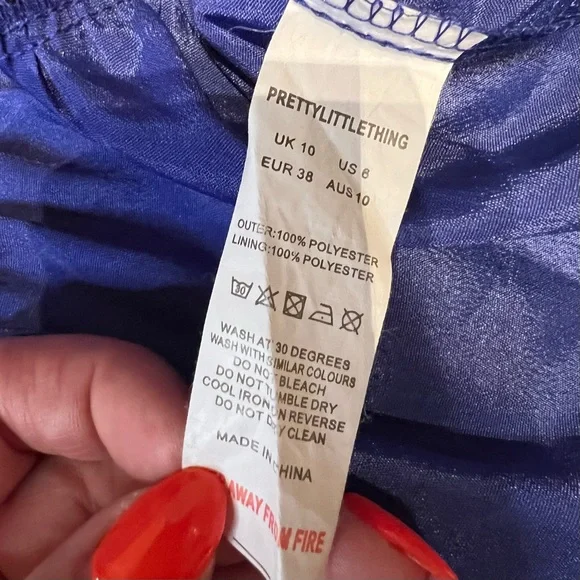 PrettyLittleThing Floral Print Tropical Vacation Mini Dress - Picture 6 of 6